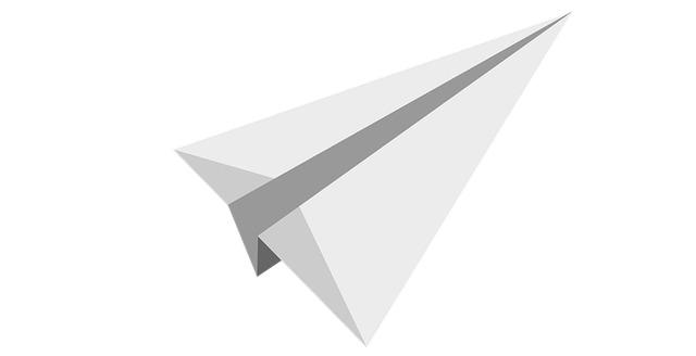 White Paper Plane Turned To the Right png transparent